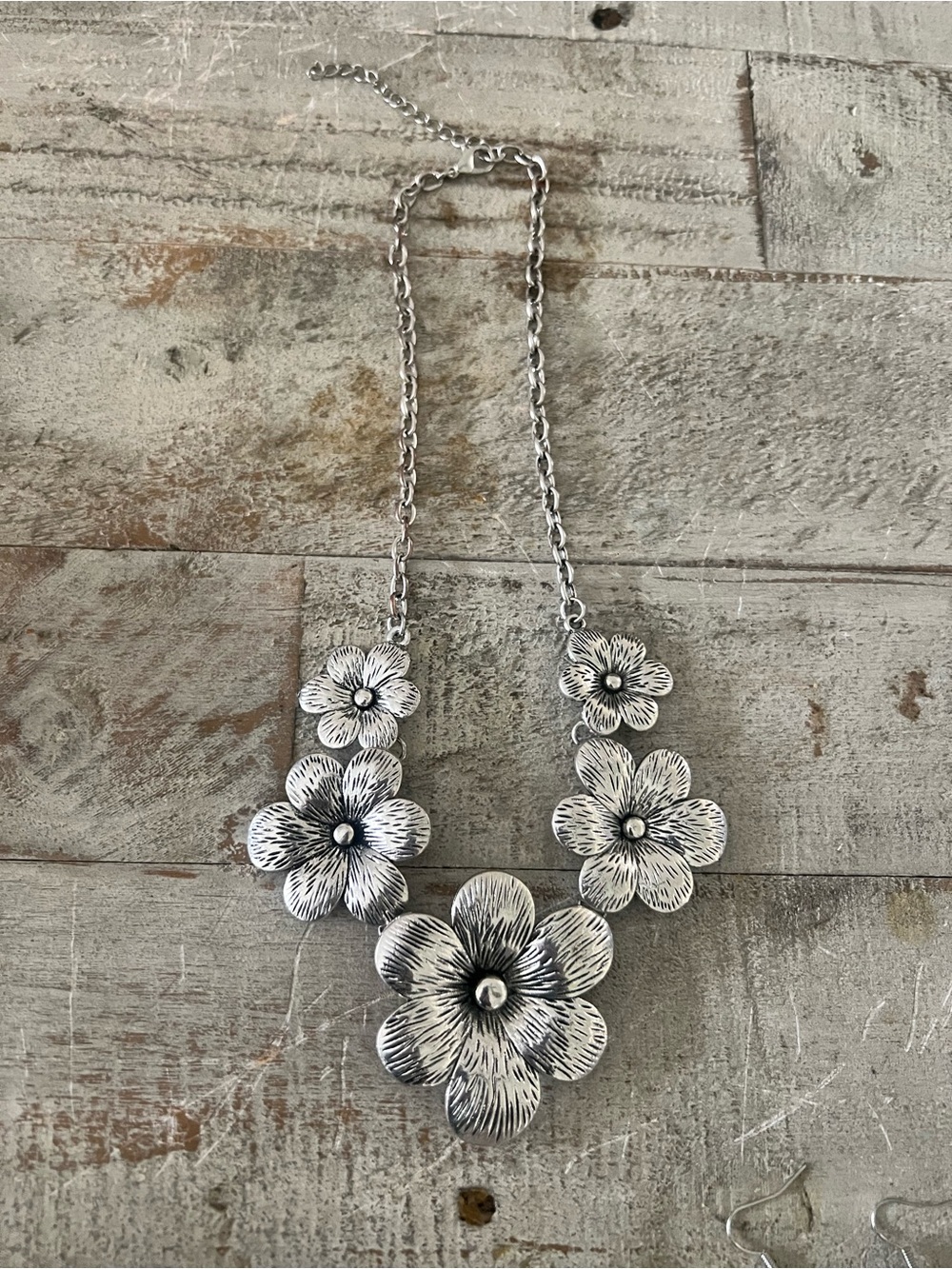 Silver Tone Floral Statement Necklace and Earrings Set - Picture 2 of 6